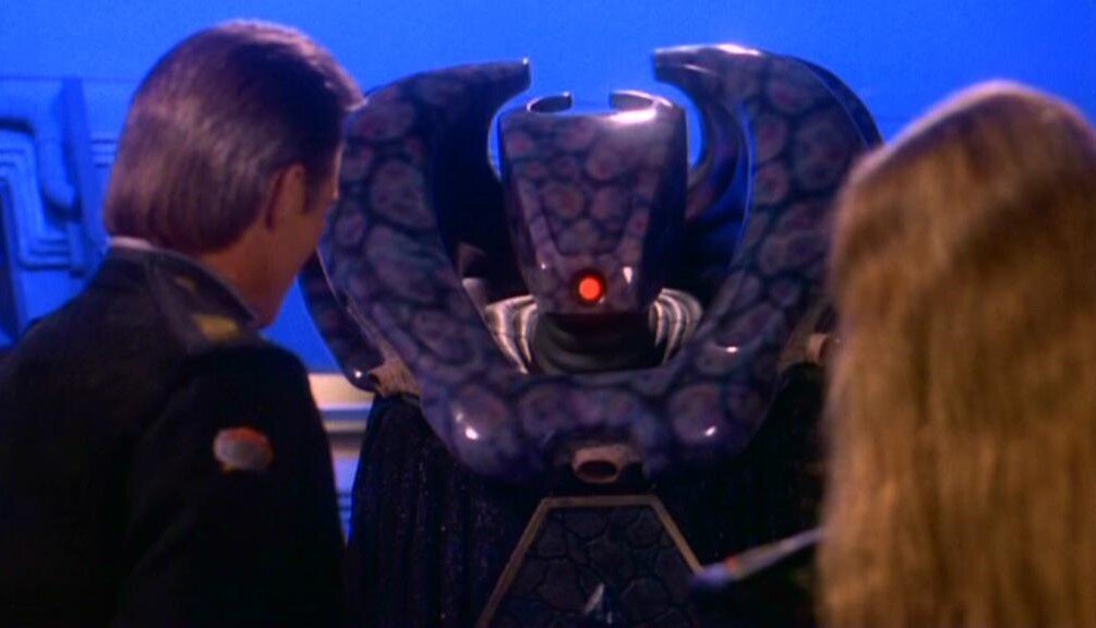 Babylon 5 S3E18 Walkabout