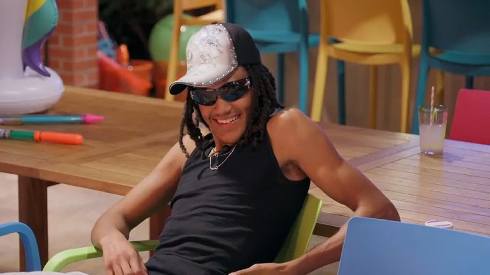 Canada Shore S1E1 Whassup New Fam!