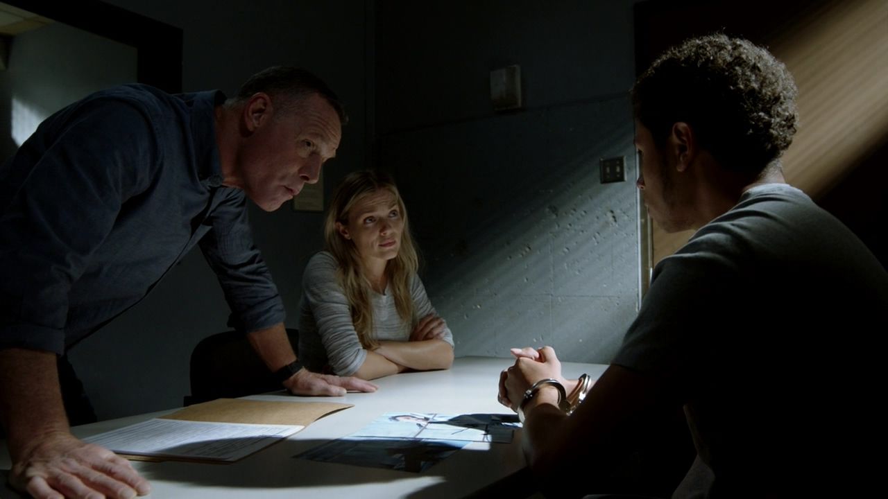 Chicago PD S0E0 Familia