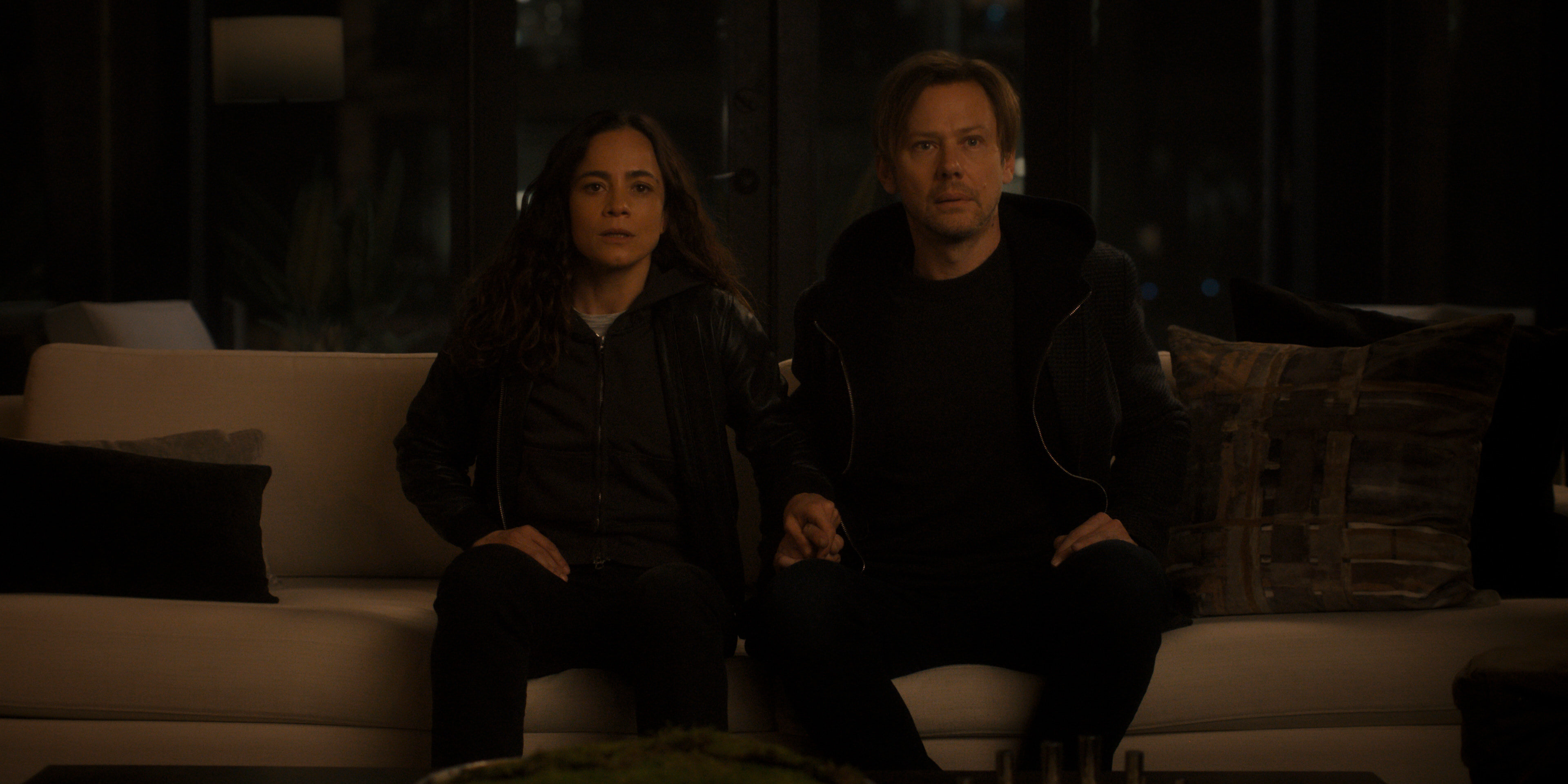 Dark Matter S2E3 Everything Beautiful, Everything Terrible