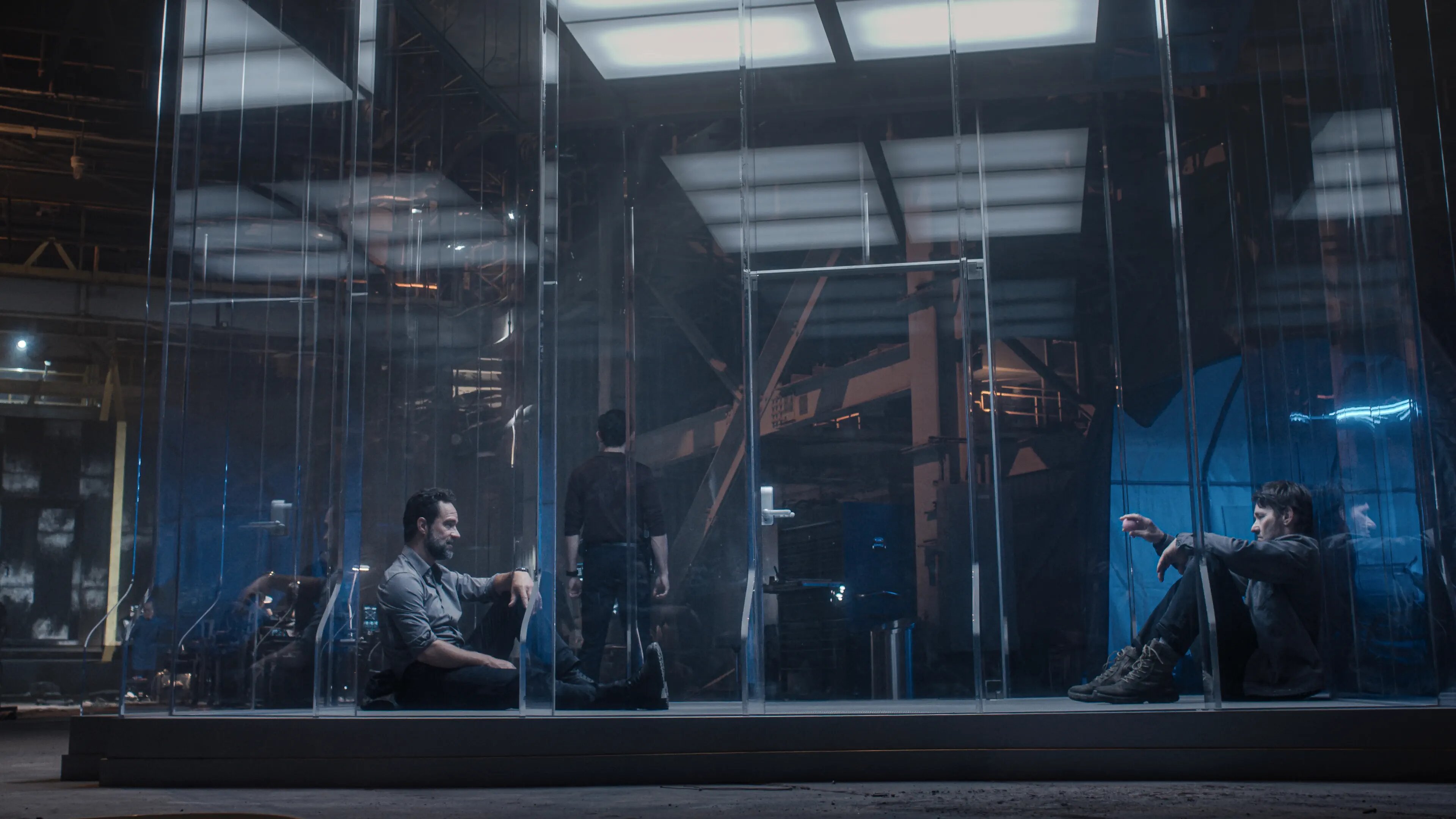 Dark Matter S2E9 How to Build the Box