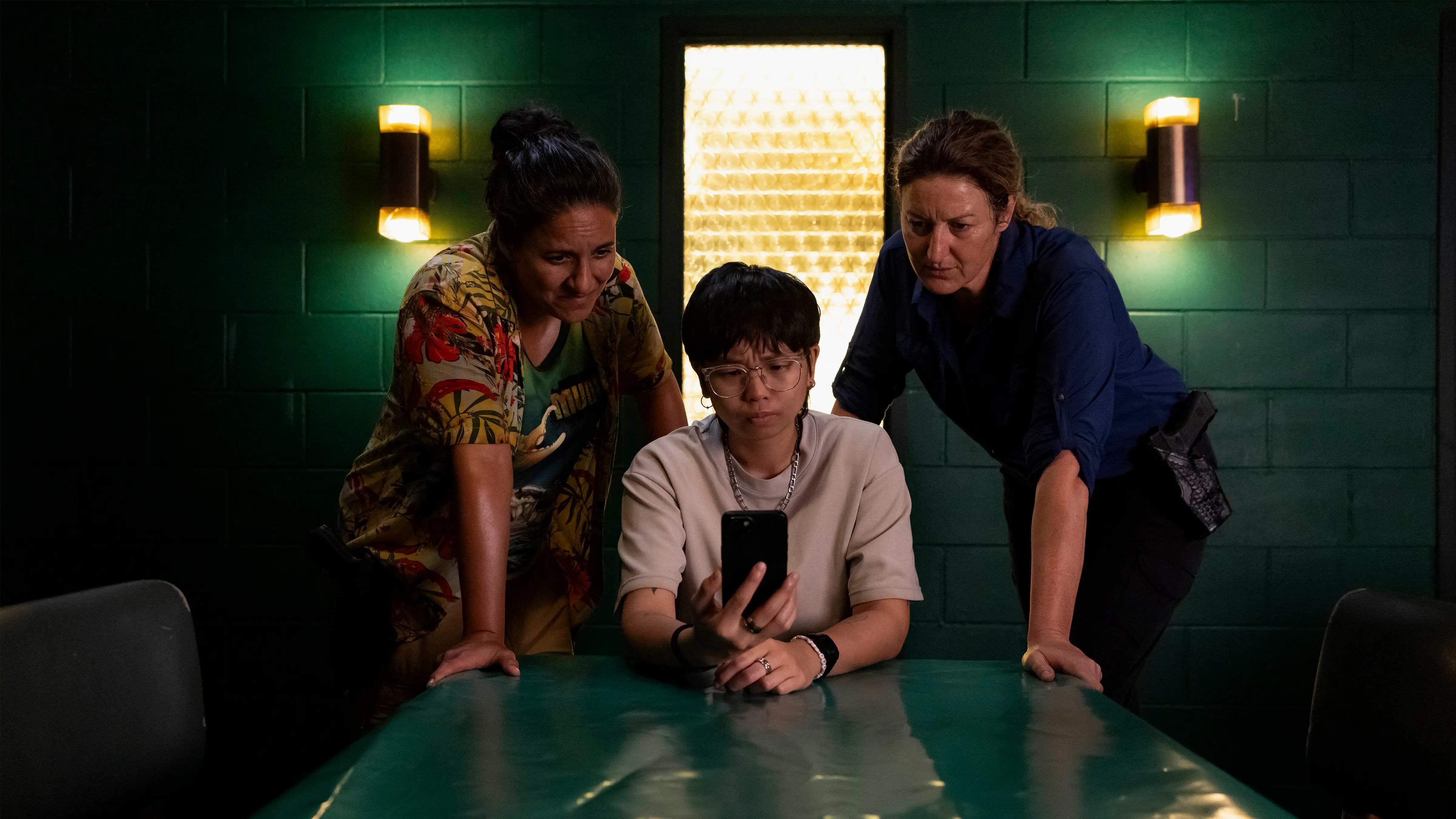 Deadloch S2E5 Amigos Para Siempre