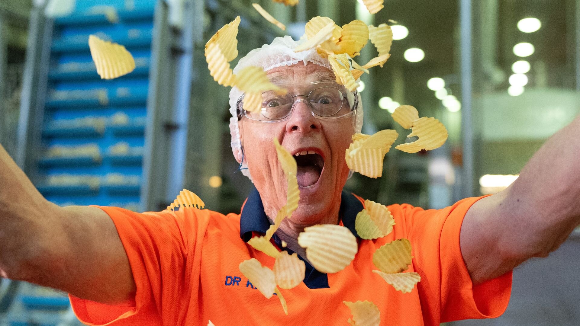 Dr Karl's How Things Work S2E1 Chips