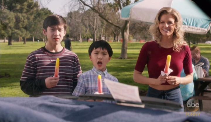 Fresh Off the Boat S3E17 The Flush