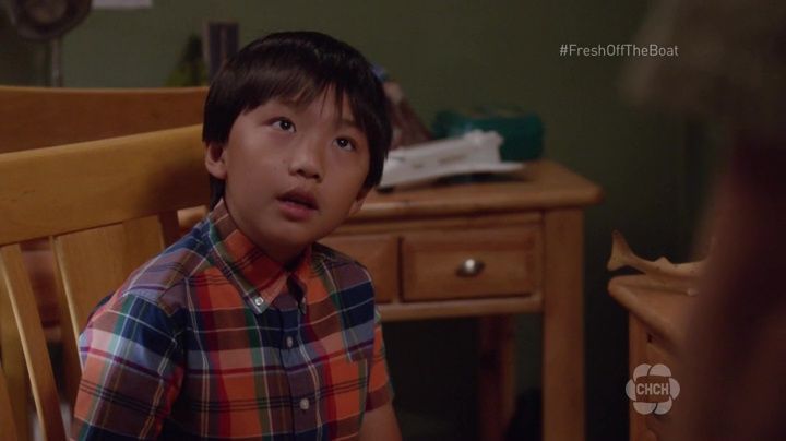 Fresh Off the Boat S4E4 It's a Plastic Pumpkin, Louis Huang