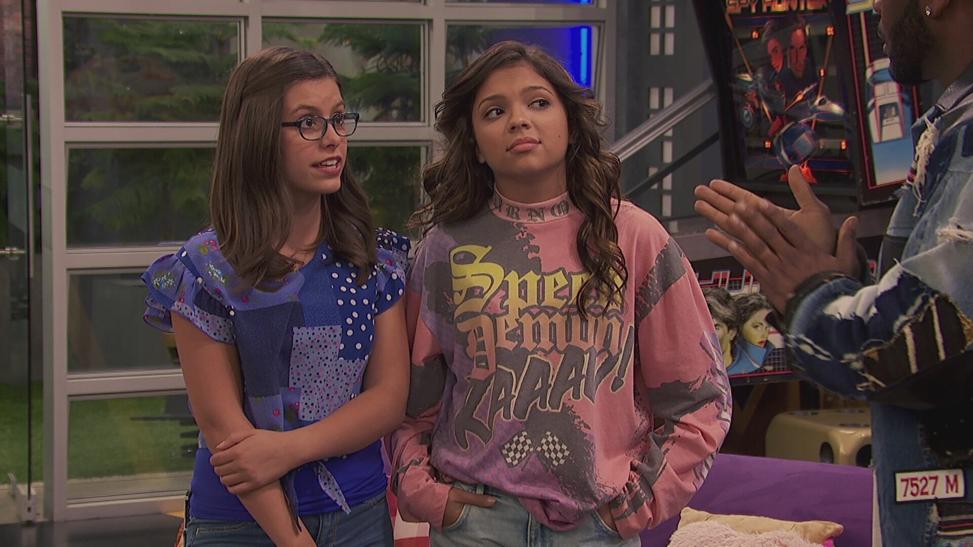 Game Shakers S3E3 Subway Girl