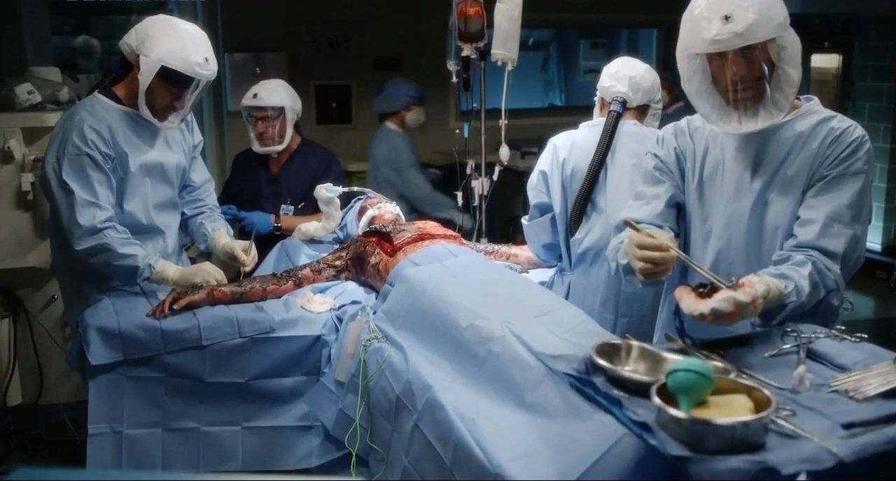 Grey's Anatomy S17E1 All Tomorrow's Parties