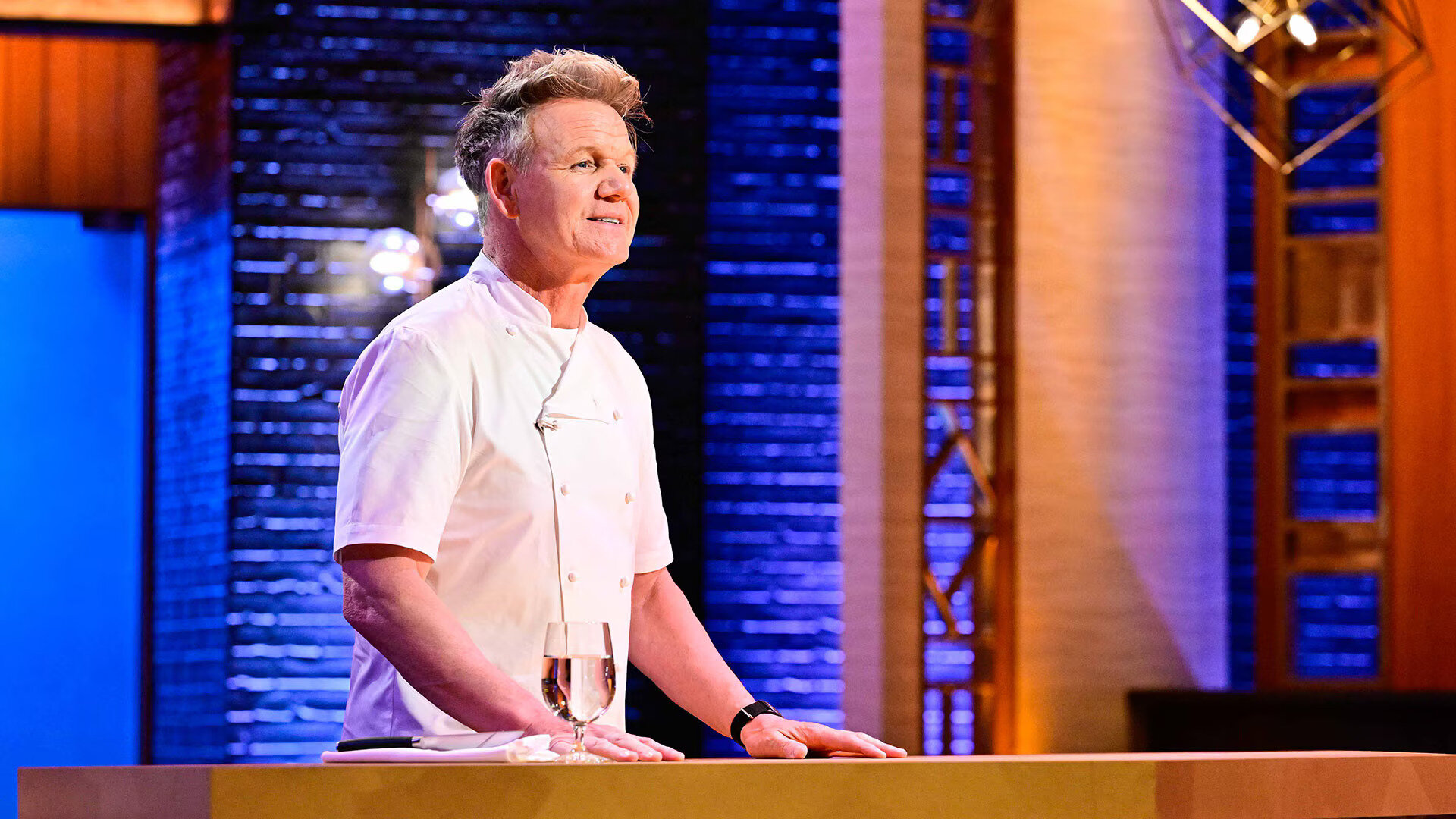 Hells Kitchen US S24E1 Making a State-ment