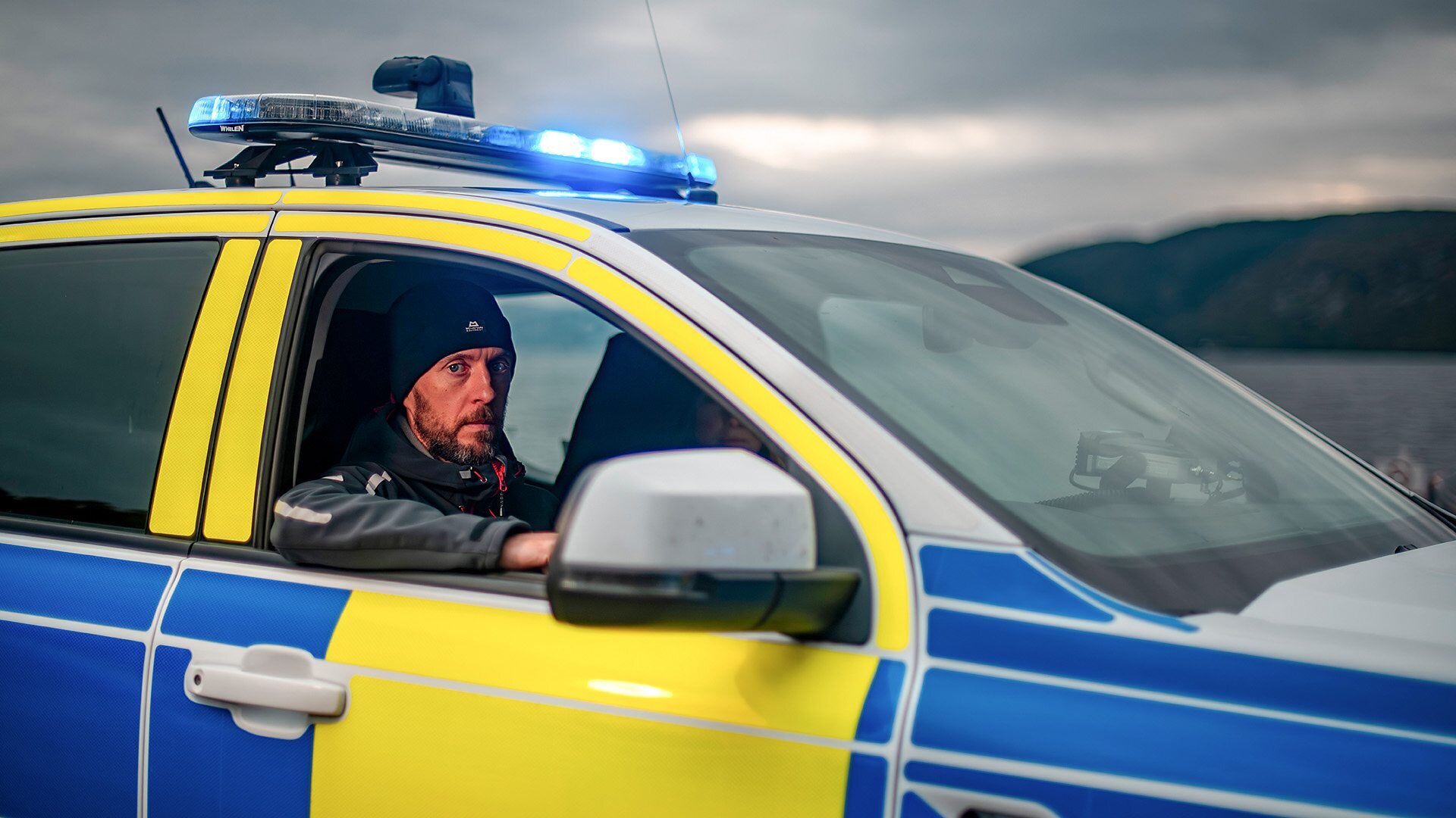 Highland Cops S3E6 Raid on the Cannabis House