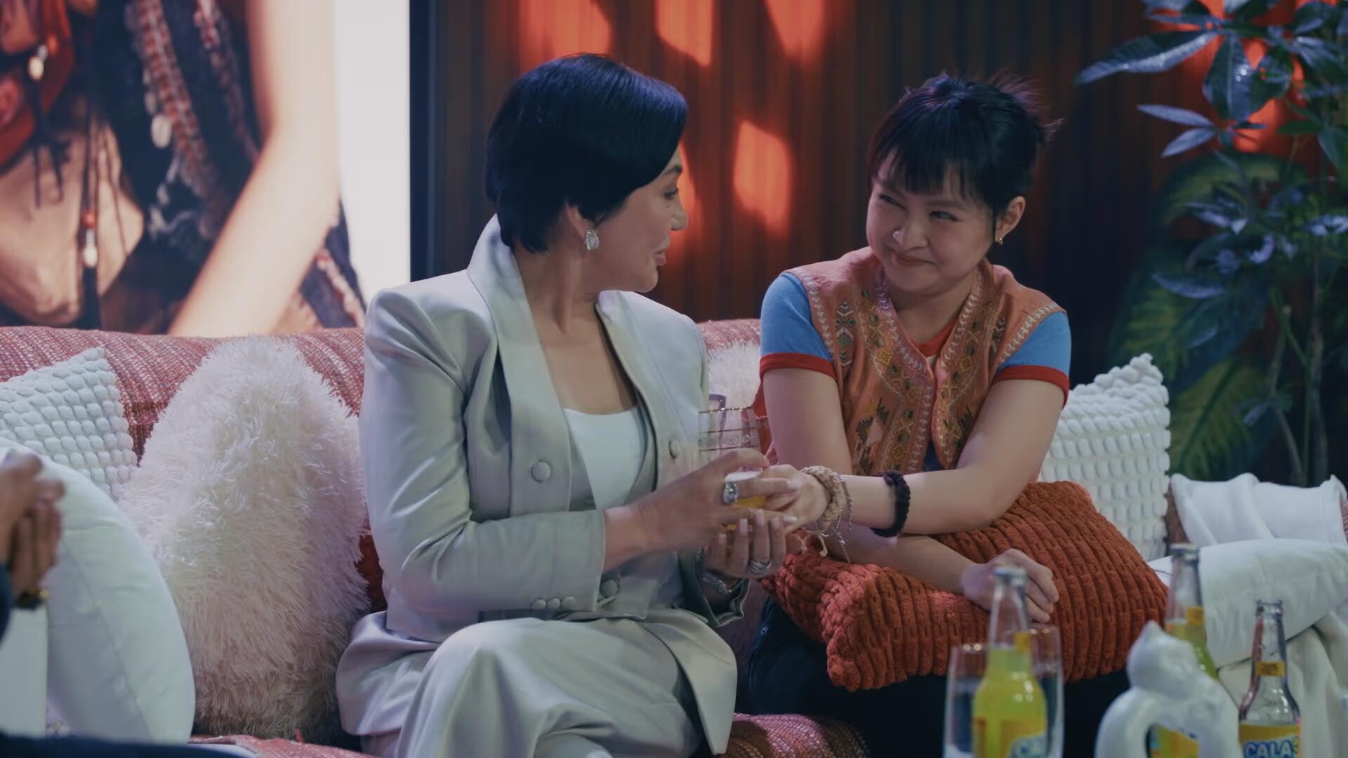 Honor Thy Mother S1E3 Defiance
