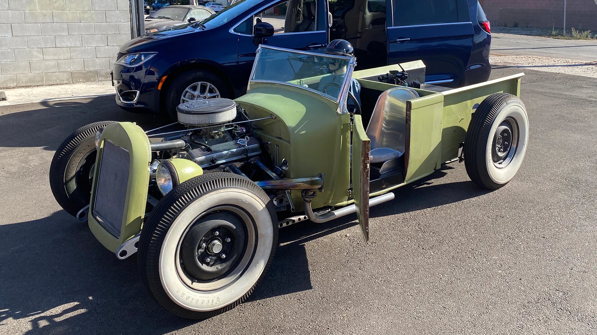 Hot Rod Garage S8E7 Lucky's Build! 1927-ish Ford T-Bucket Truck, the Guac and Roll!
