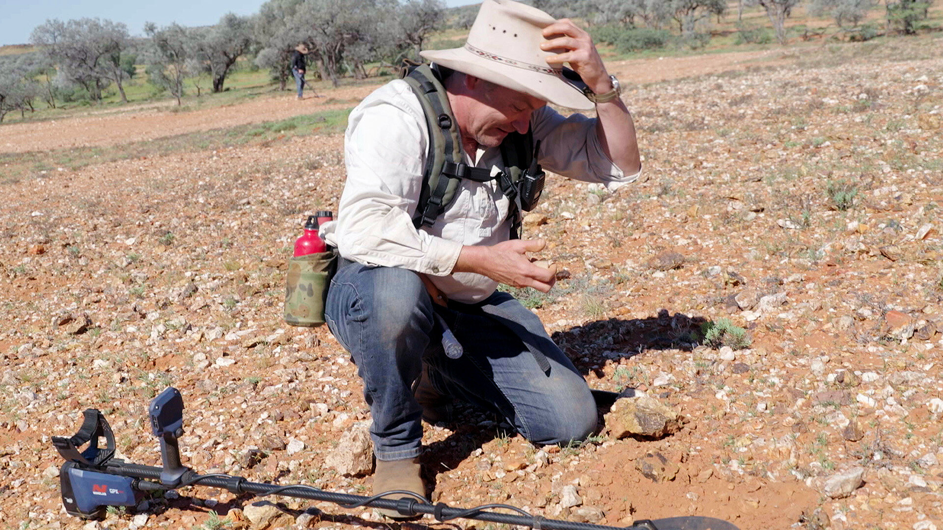 Hunting Outback Gold S1E6 Episode 6