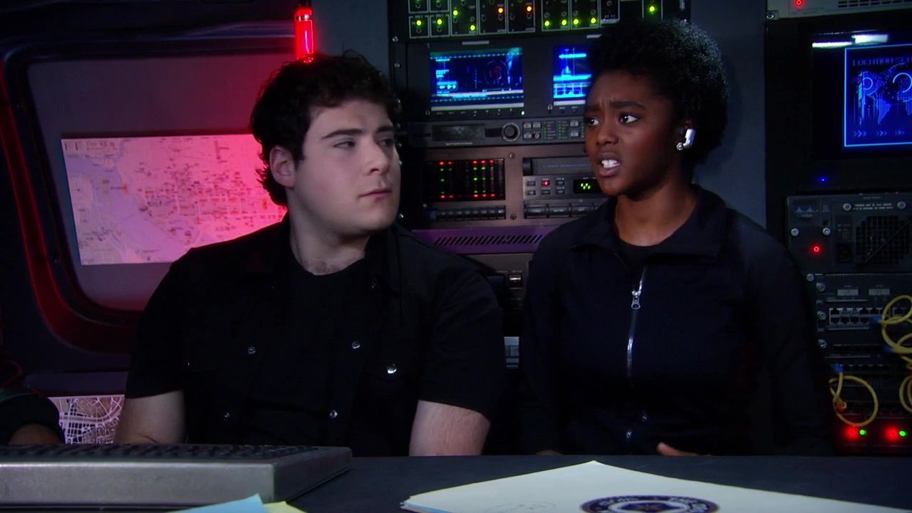 K.C. Undercover S3E14 Revenge of the Van People