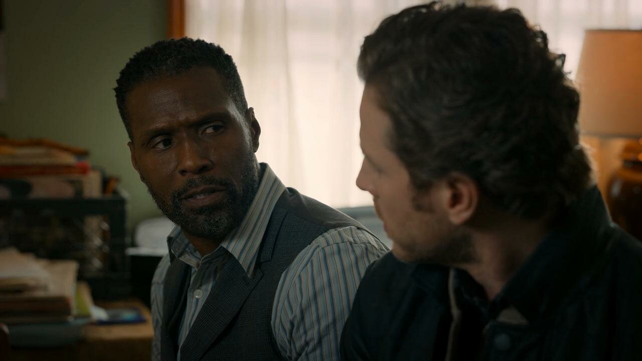 Manifest S4E8 Full Upright & Locked Position
