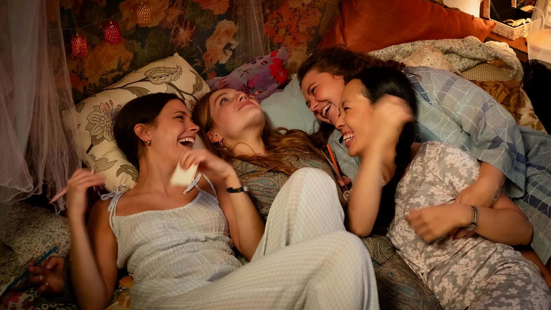 Maxton Hall: The World Between Us S2E2 Wunsch ans Universum