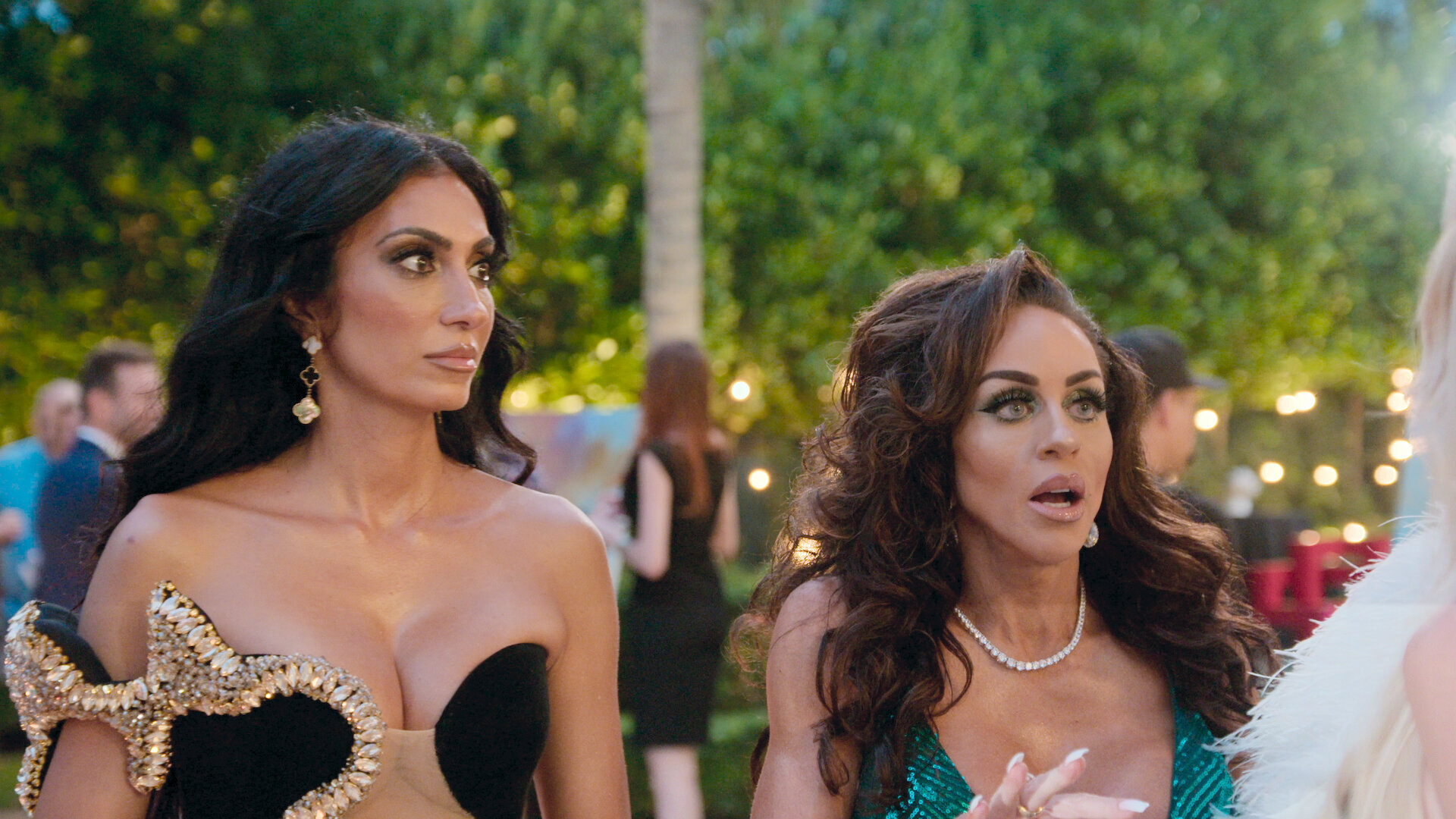 Members Only: Palm Beach S1E4 Boobs and Knees