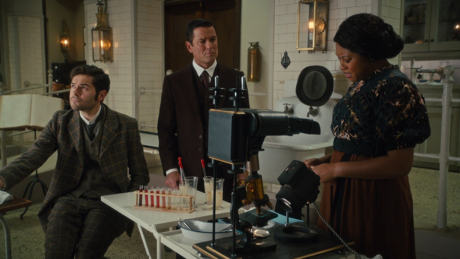 Murdoch Mysteries S18E14 A Murder Most Convenient