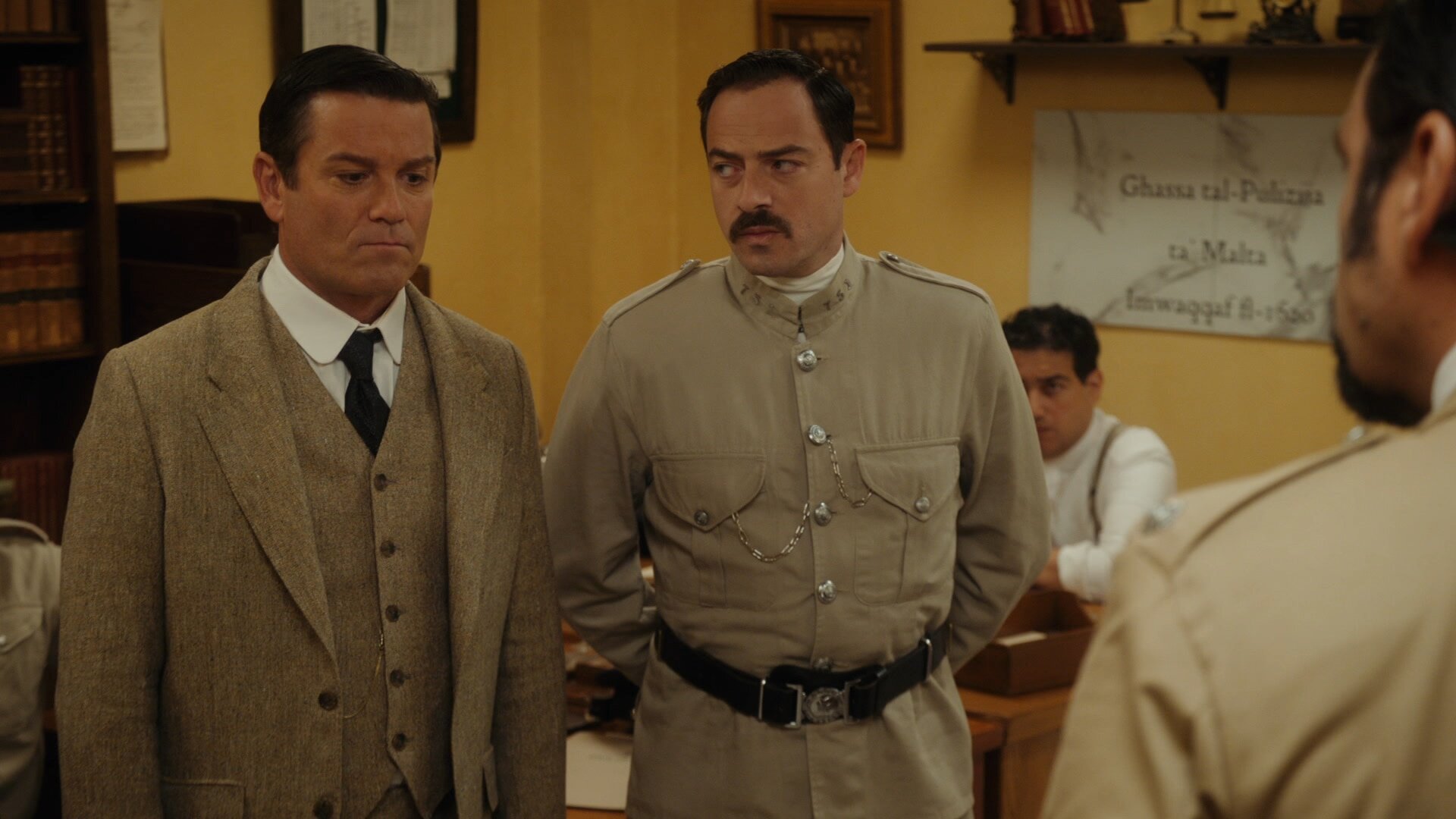 Murdoch Mysteries S20E1 The Maltese Falconer