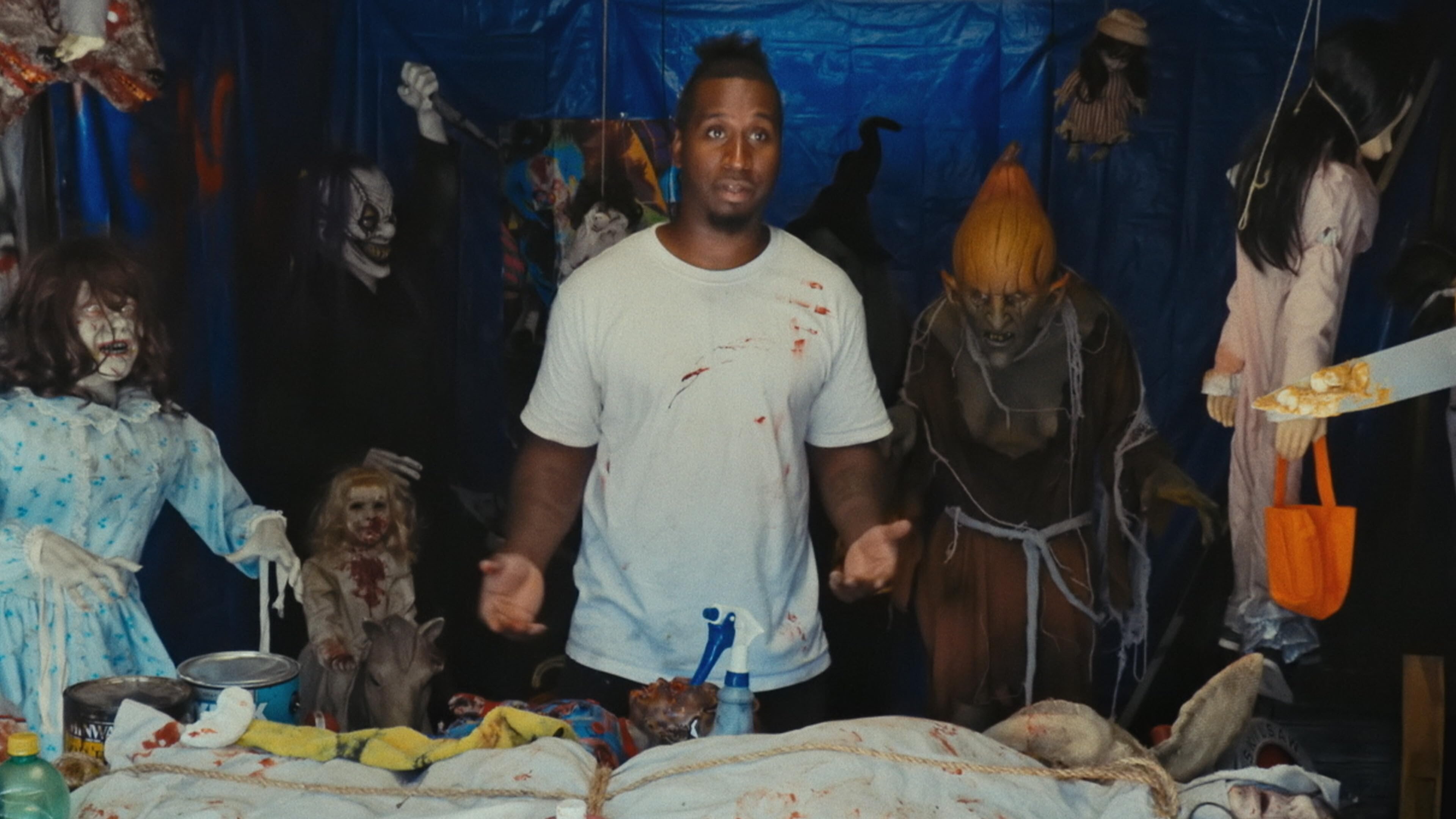 Neighbors S1E5 Halloween Competition
