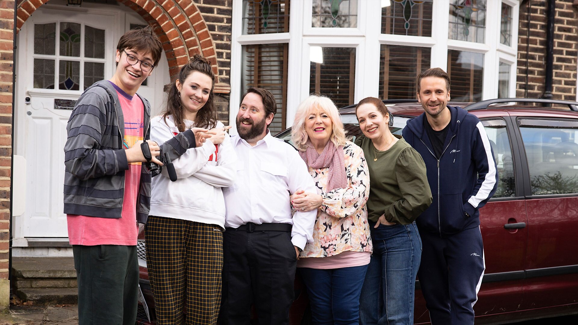 Pandemonium S3E1 Mum and Dad's Anniversary