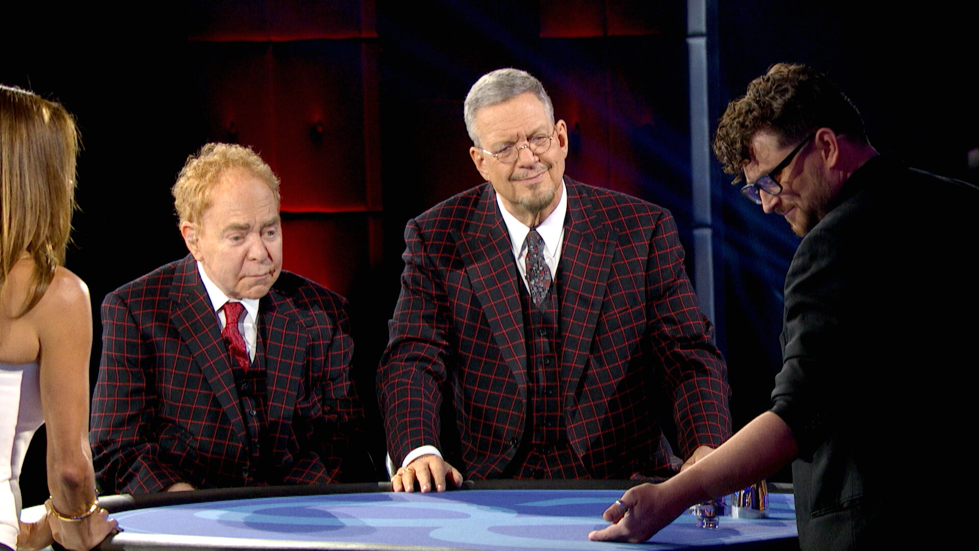 Penn & Teller: Fool Us S11E15 Waiter, There's a Confetti In My Magic