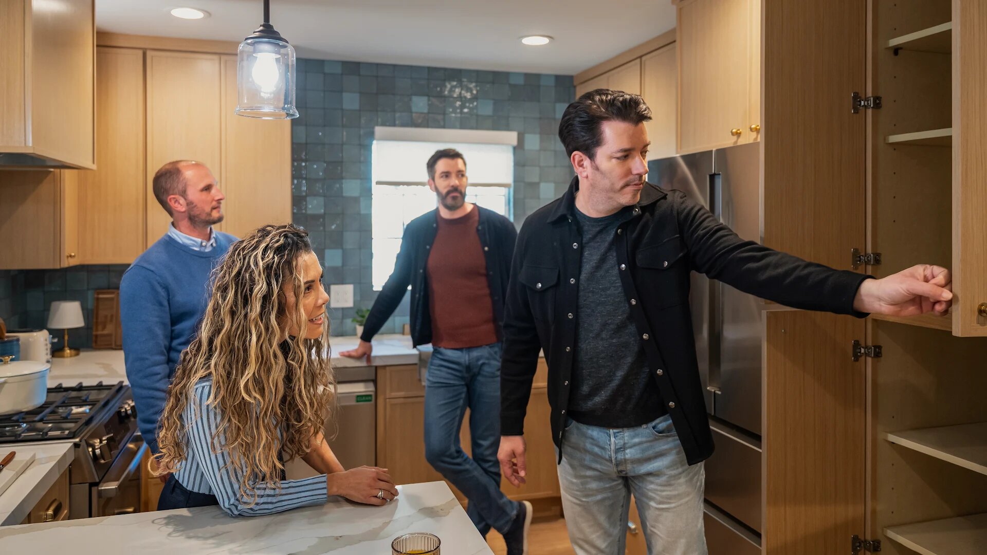 Property Brothers: Under Pressure S1E14 Enough Already