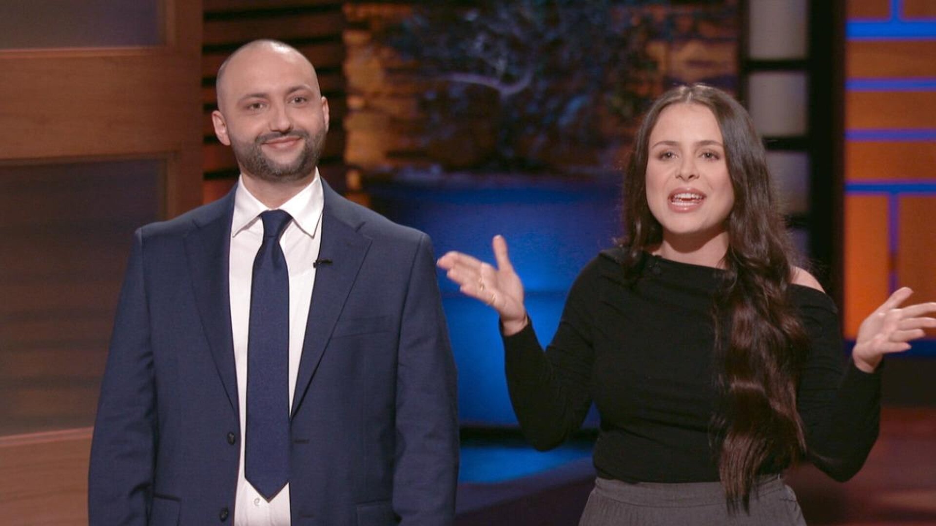 Shark Tank S17E9 5 Sharks and a Baby: Can This New Invention Provide Sleep for Newborns and Their Parents?