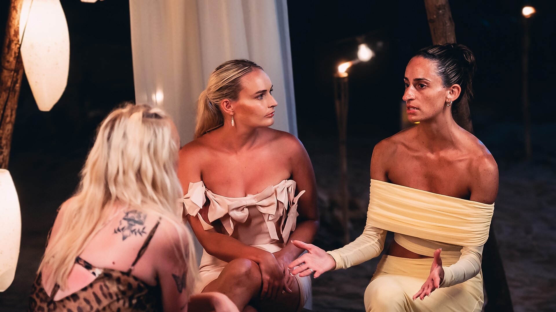 Stranded on Honeymoon Island UK S1E9 Episode 9