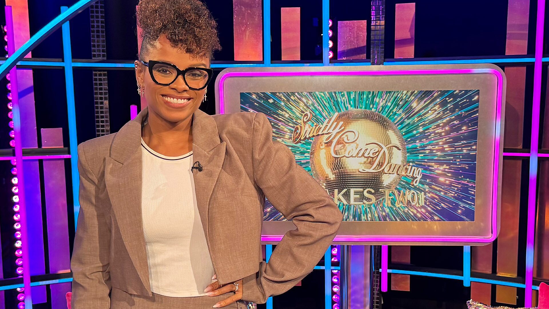 Strictly Come Dancing: It Takes Two S23E17 Episode 17