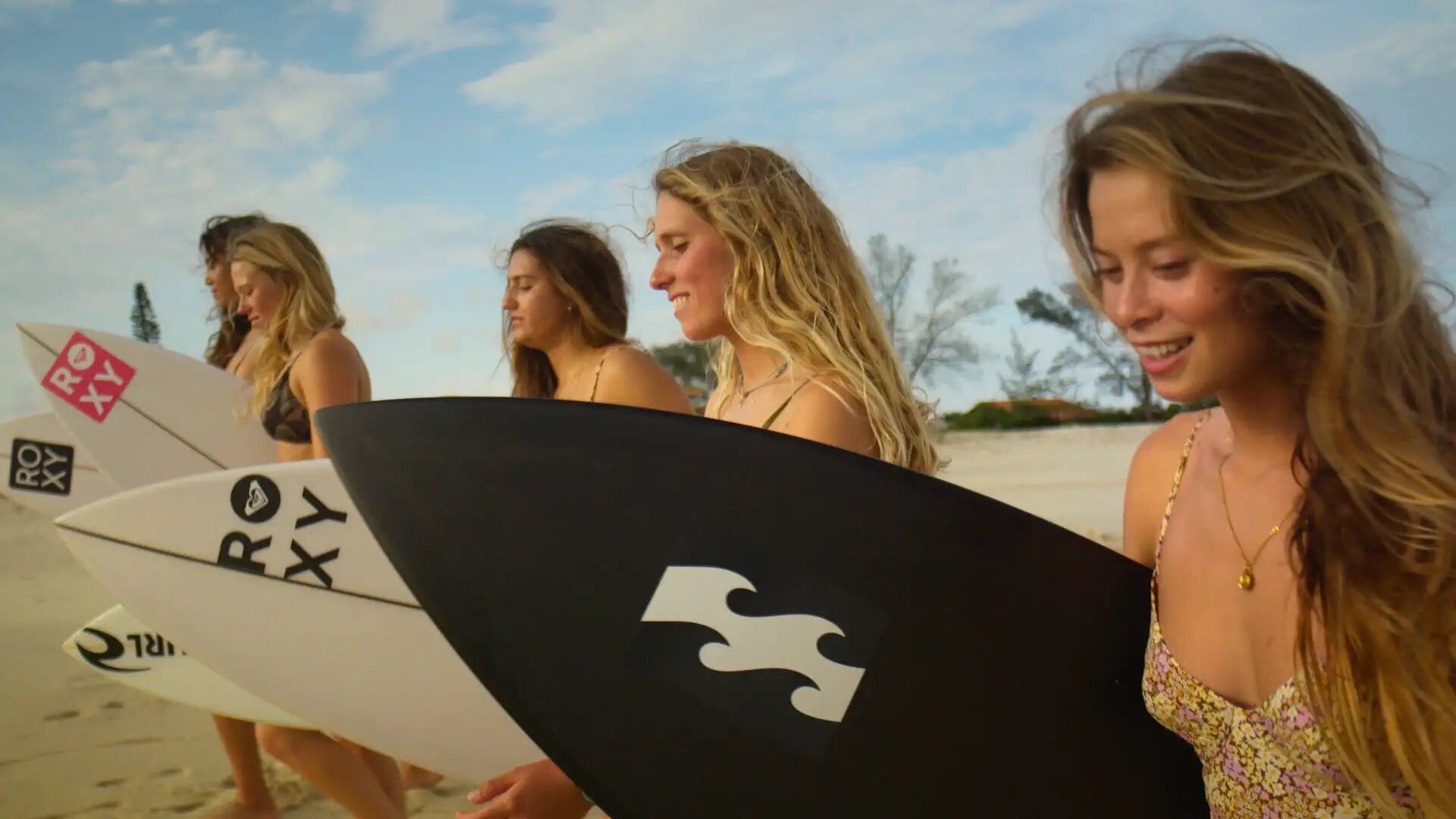 Surf Girls Hawai'i S2E1 Ballito Break 