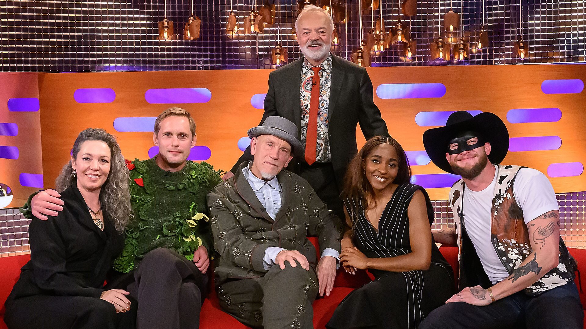 The Graham Norton Show S34E3 Olivia Colman, Alexander Skarsgård, John Malkovich, Ayo Edebiri, Orville Peck