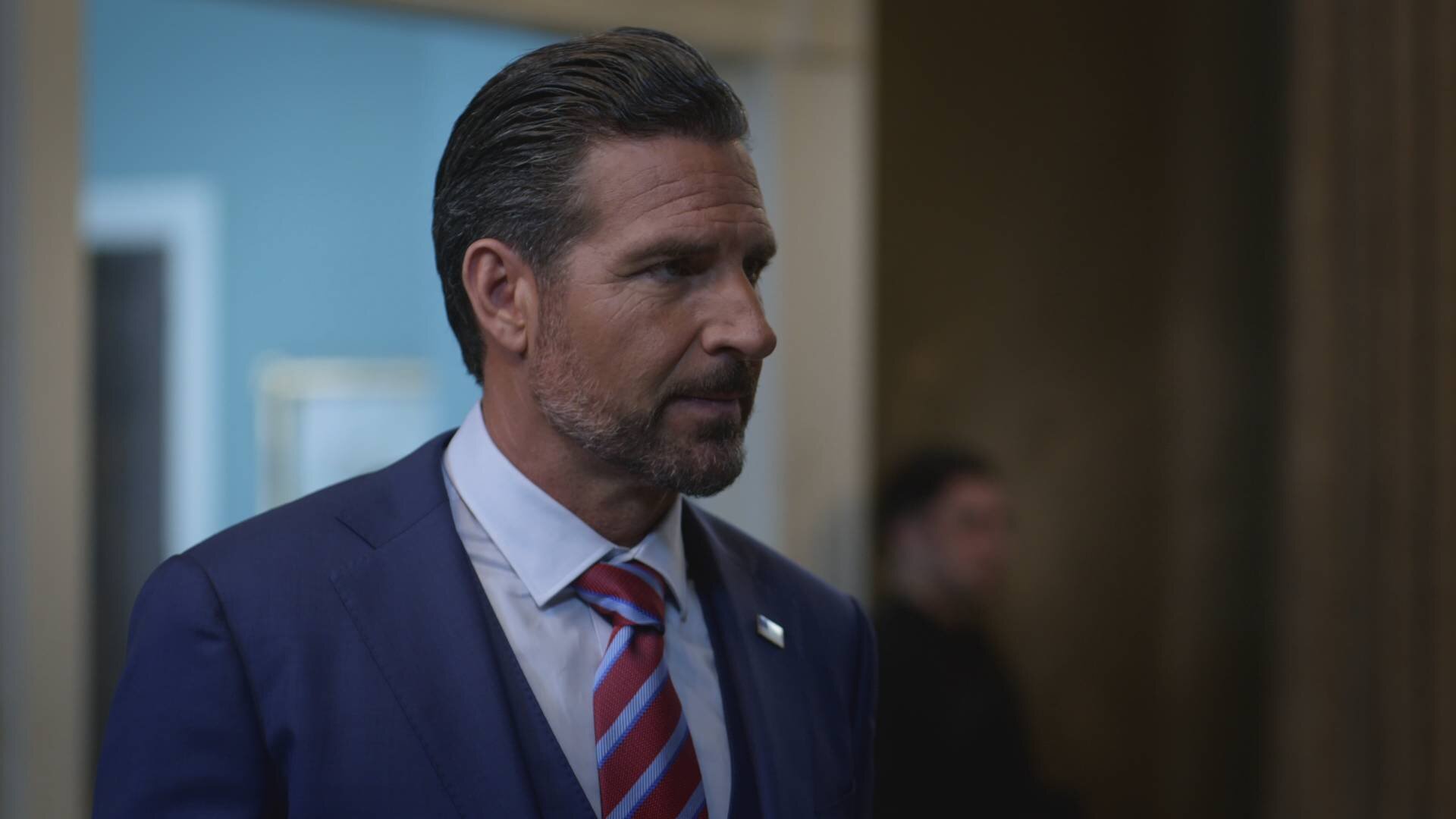 The Oval S6E5 Something to Hide