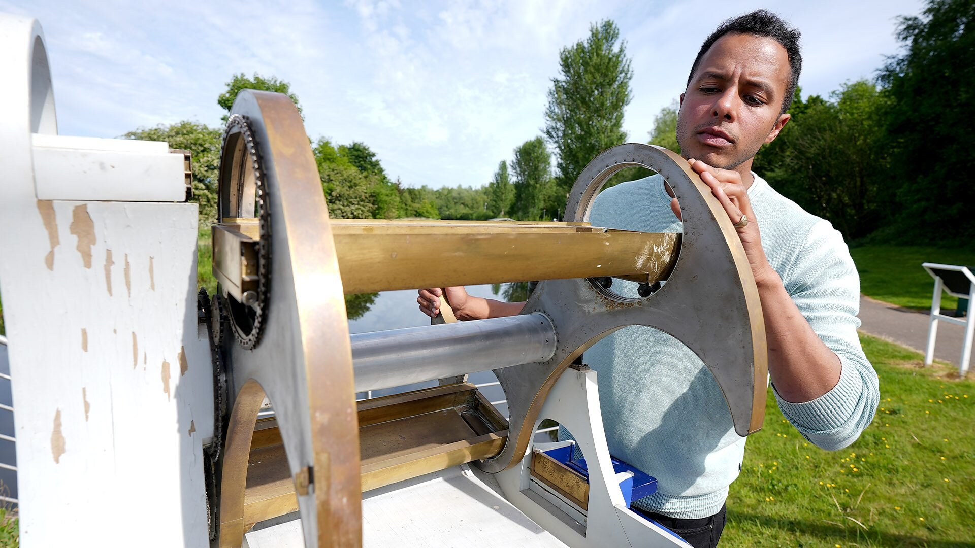 The Repair Shop: On the Road S2E2 Falkirk - Forgotten Model Boatlift Brought Back to Life
