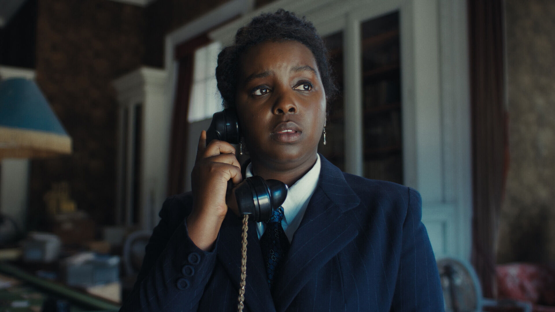 This is Not a Murder Mystery S1E5 The gift