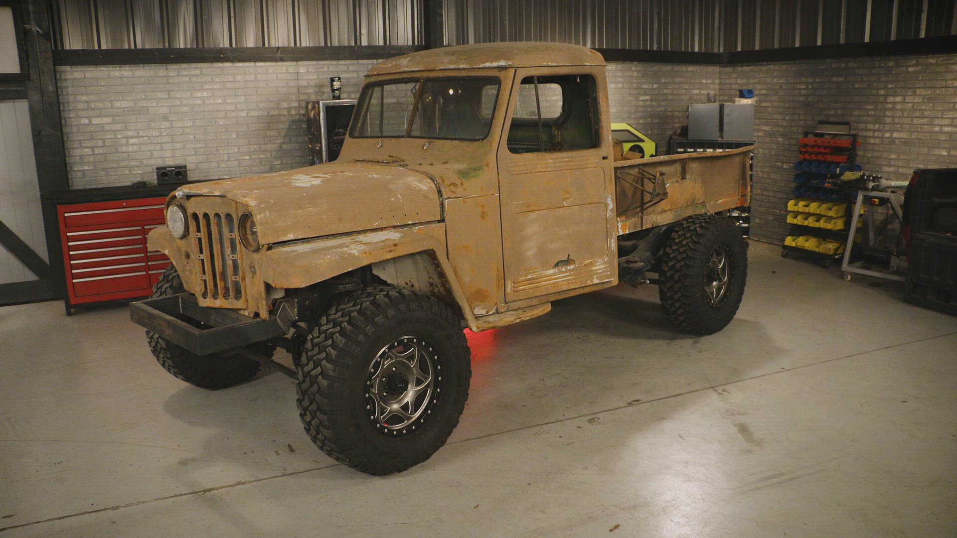 Truck Universe S22E1 Willys Pickup Kickoff